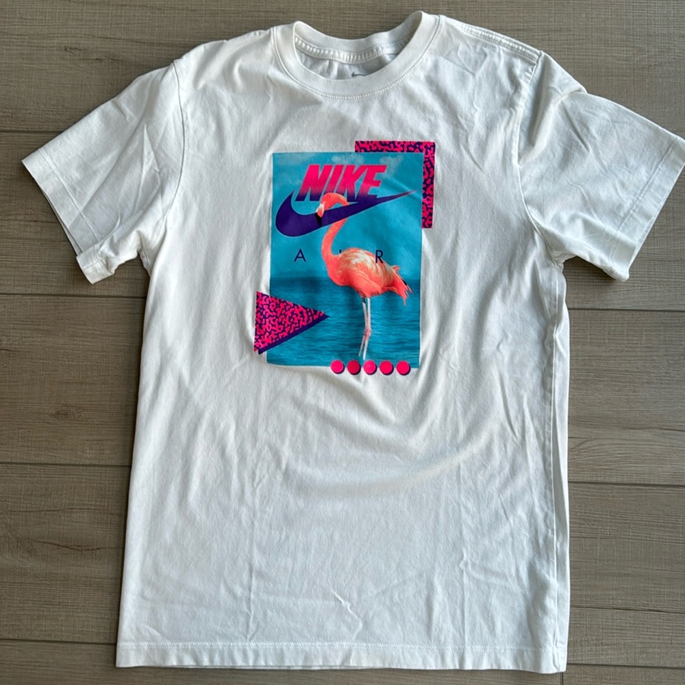 Nike Air men’s graphic tshirt size small